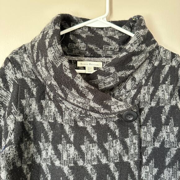 Susan Bristol Houndstooth One Button Wrap Black Gray Cardigan Sweater Womens S - Picture 2 of 9